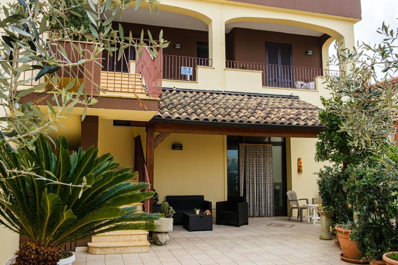 Olimpo B&B Giurdignano Exterior foto